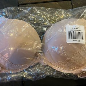 Torrid Push up Plunge Bra Nude 40C NWT